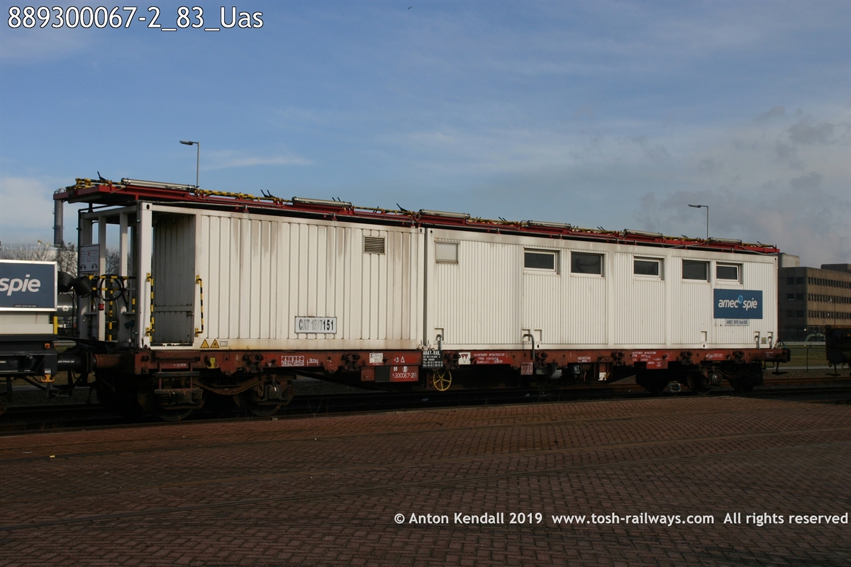 889300067-2_83_Uas.jpg